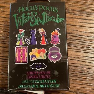 NWT Disney Mystery Pin Blind Box - Hocus Pocus Villain Spelltacular‼️